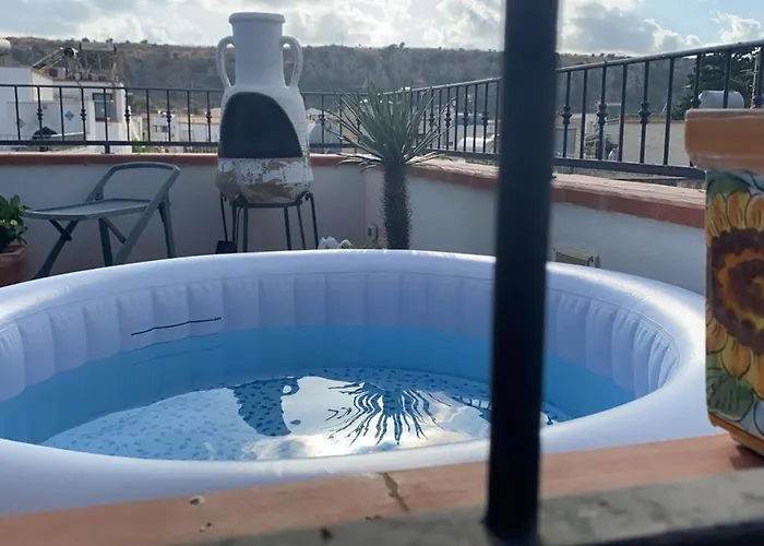 Apartment With Terraces And Private Jacuzzi - San Vito 400M From Beach
