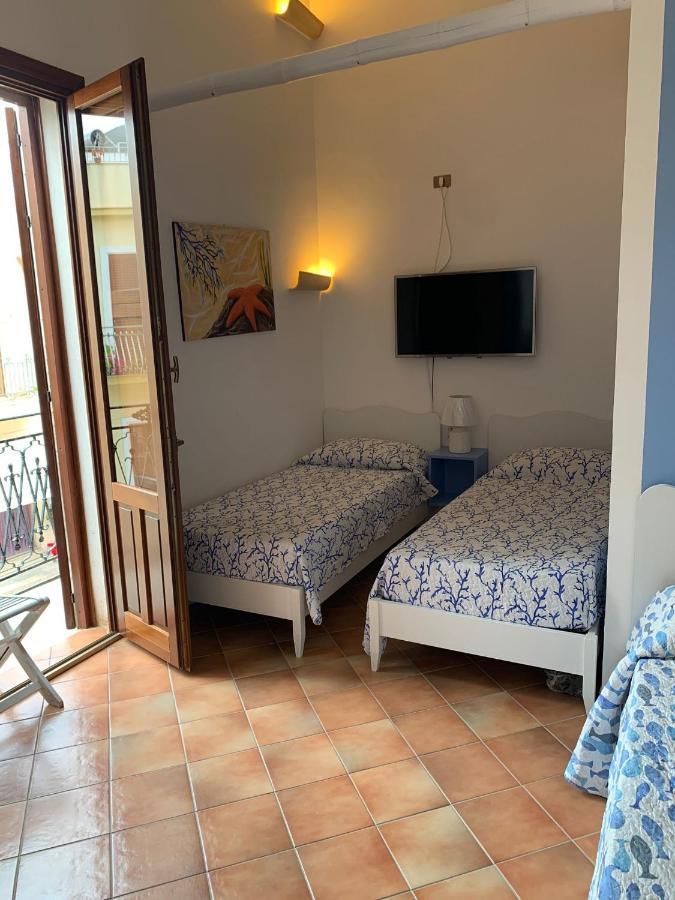 Apartment With Terraces And Private Jacuzzi - San Vito 400m From San Vito Lo Capo