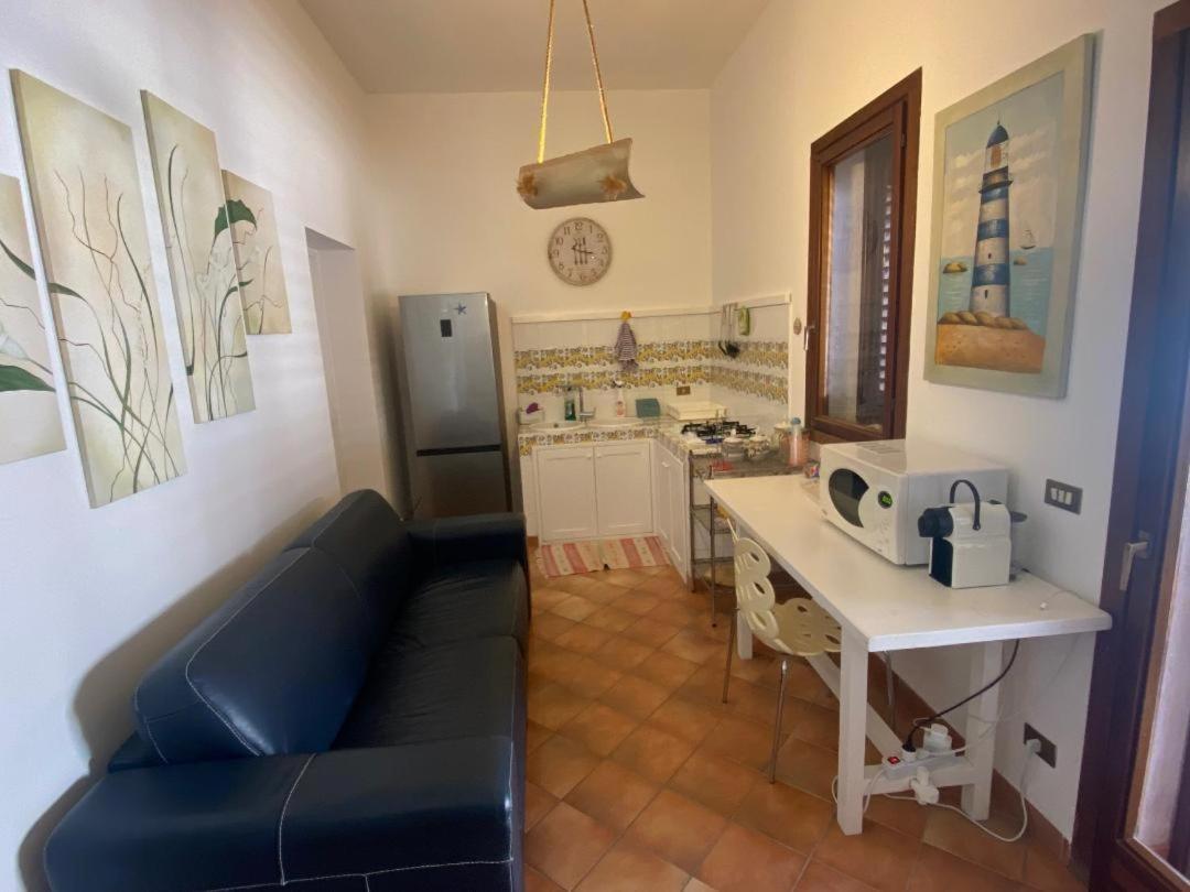 With Terraces And Private Jacuzzi - San Vito 400m From