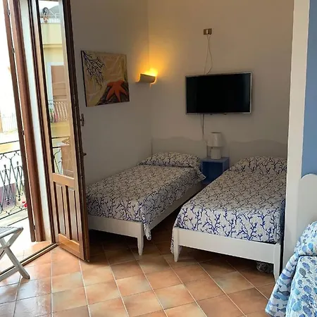 Apartment With Terraces And Private Jacuzzi - San Vito 400M From Beach San Vito Lo Capo Exterior photo